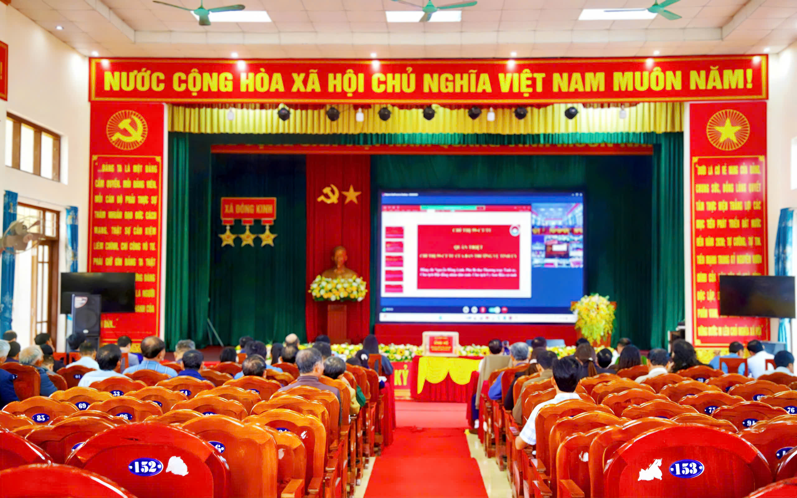 Xã Đông Kinh dự Hội nghị trực tuyến triển khai bầu cử Đại biểu Quốc hội khóa XVI và HĐND các cấp, nhiệm kỳ 2026 - 2031