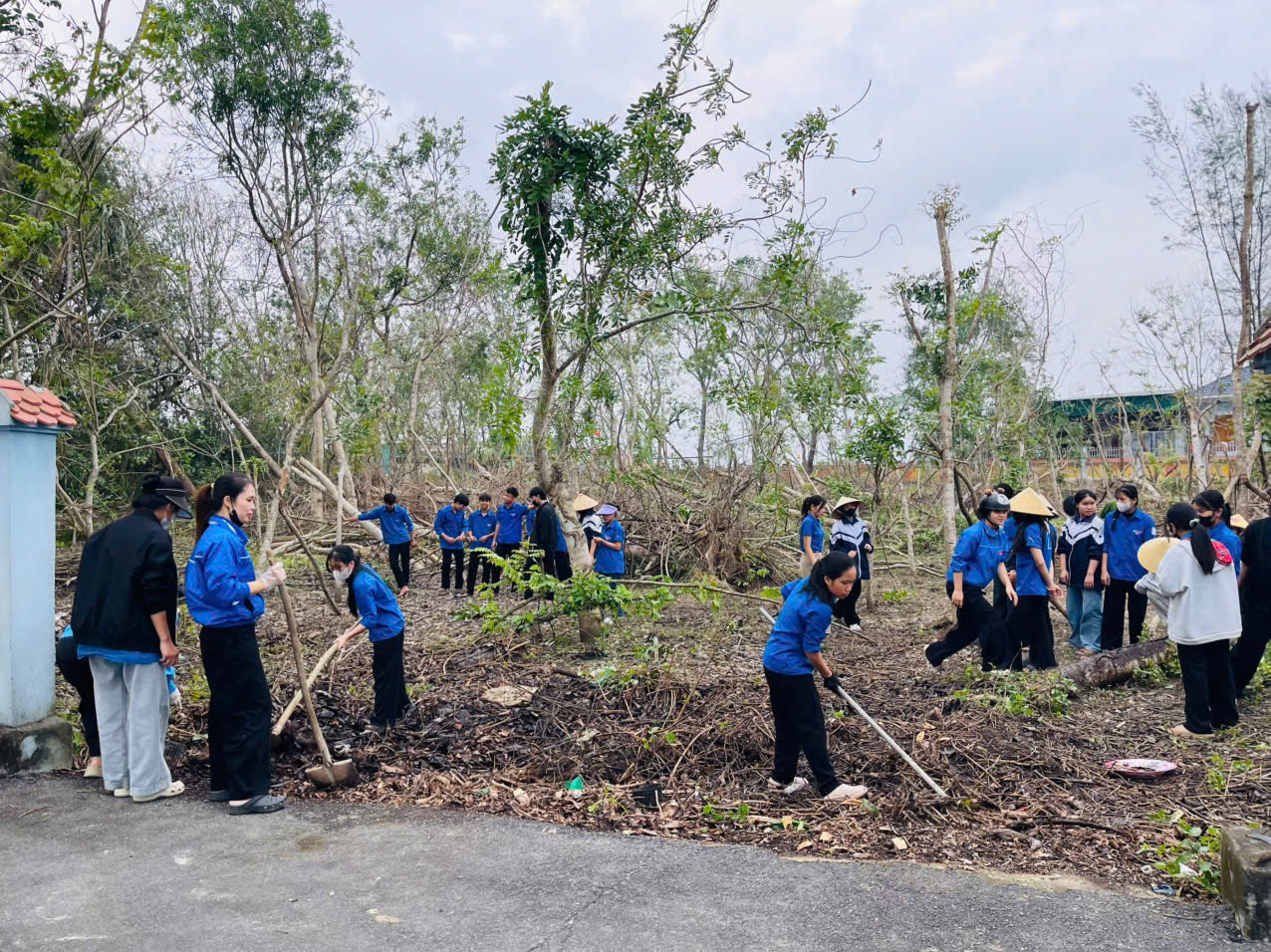  Tuổi trẻ xã Đông Kinh chào mừng Đại hội Tỉnh đoàn Hà Tĩnh bằng những phần việc thiết thực, ý nghĩa