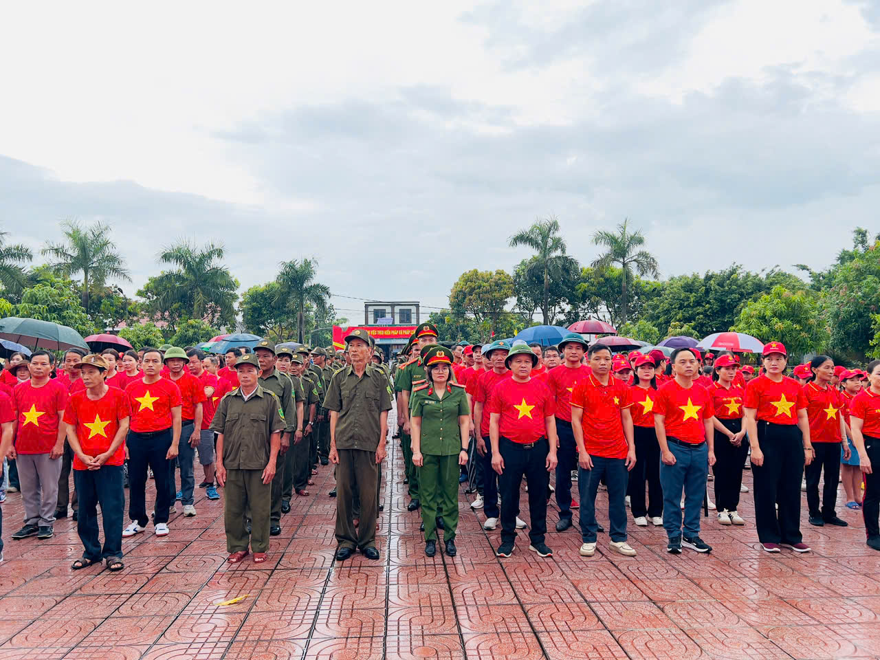 XÃ ĐÔNG KINH TỔ CHỨC THÀNH CÔNG CHƯƠNG TRÌNH “CÙNG VIỆT NAM TIẾN BƯỚC”
