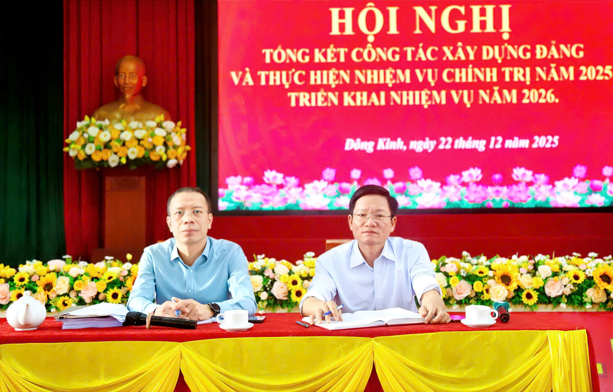 Đảng ủy UBND xã Đông Kinh phấn đấu hoàn thành tốt công tác xây dựng Đảng và nhiệm vụ chính trị năm 2026