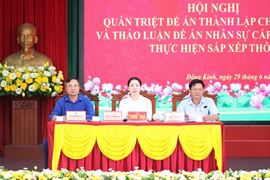 Đảng uỷ xã Đông Kinh quán triệt Đề án thành lập Chi bộ thôn (mới) 