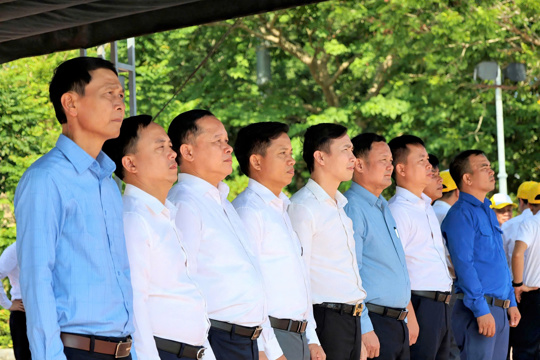 Đảng bộ và Nhân dân Đông Kinh đời đời ghi nhớ, tri ân các Anh hùng liệt sĩ 