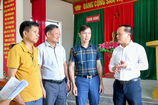 Xã Đông Kinh sớm hoàn thành việc lấy ý kiến Nhân dân về sắp xếp thôn 