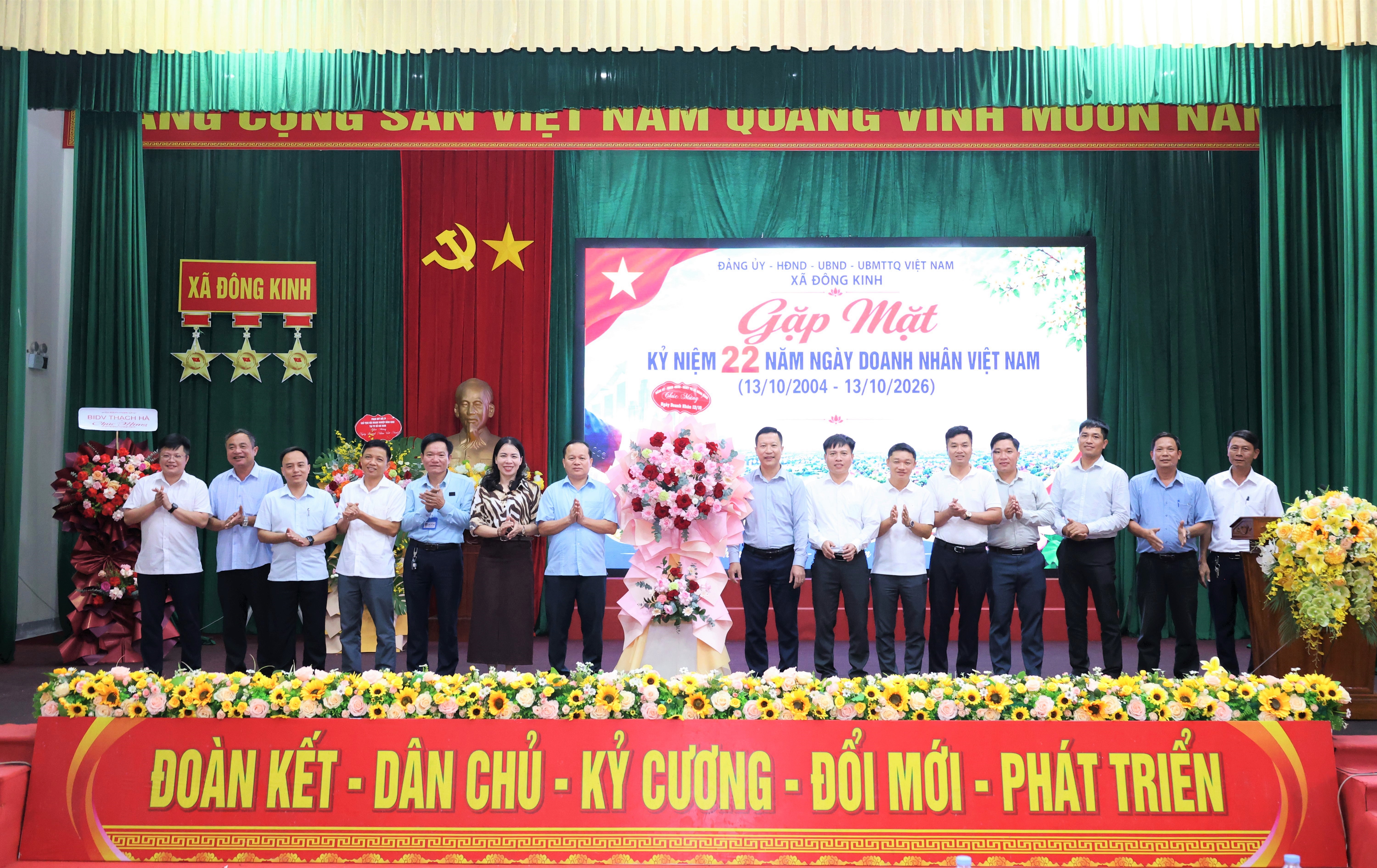 Buổi gặp mặt Doanh nghiệp Đông Kinh nồng ấm, thân tình và đong đầy cảm xúc 