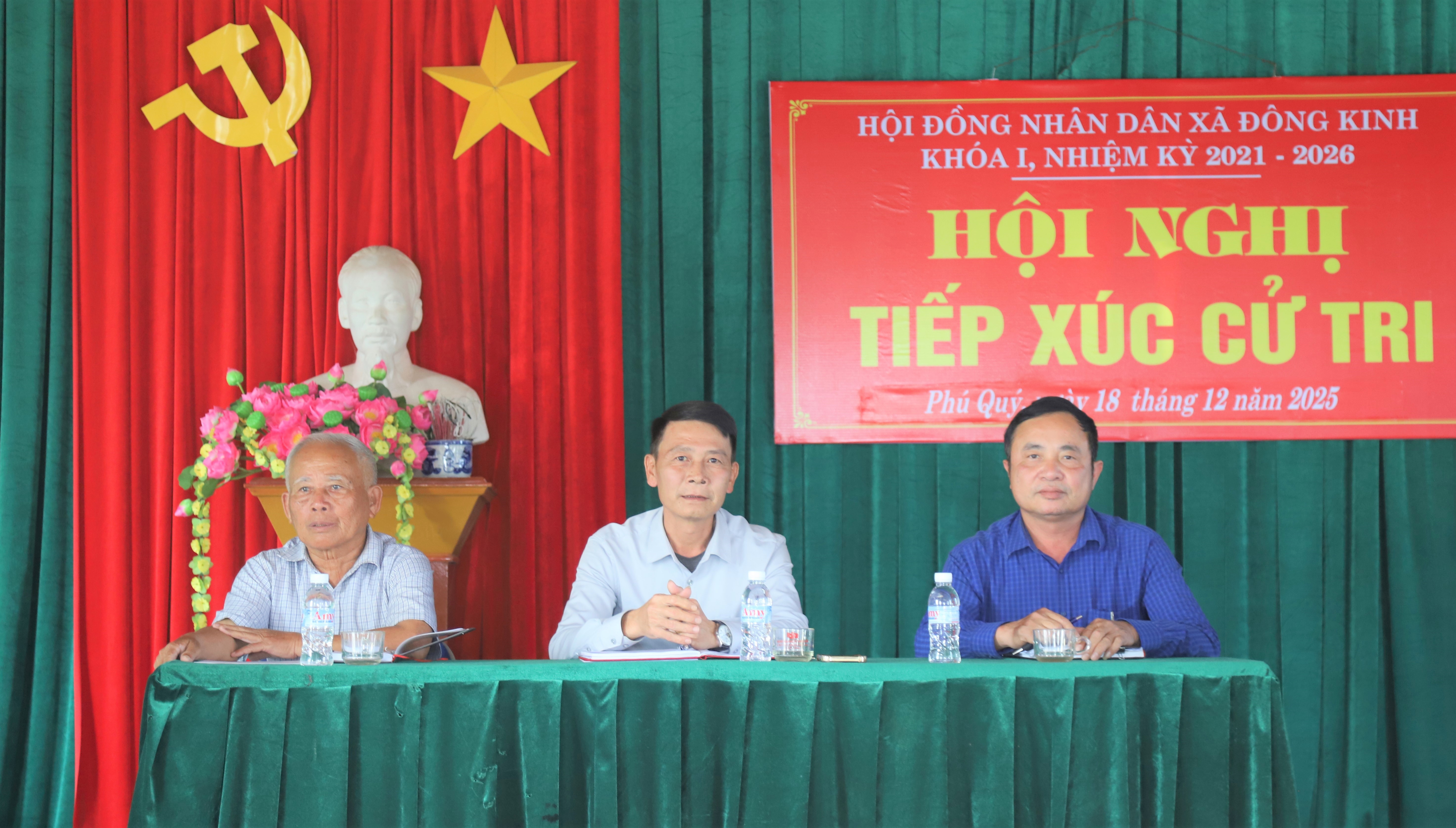 TIẾP THU, GIẢI TRÌNH THẤU ĐÁO CÁC KIẾN NGHỊ CỦA CỬ TRI TẠI HỘI NGHỊ TXCT TRƯỚC KỲ HỌP THƯỜNG LỆ CUỐI NĂM