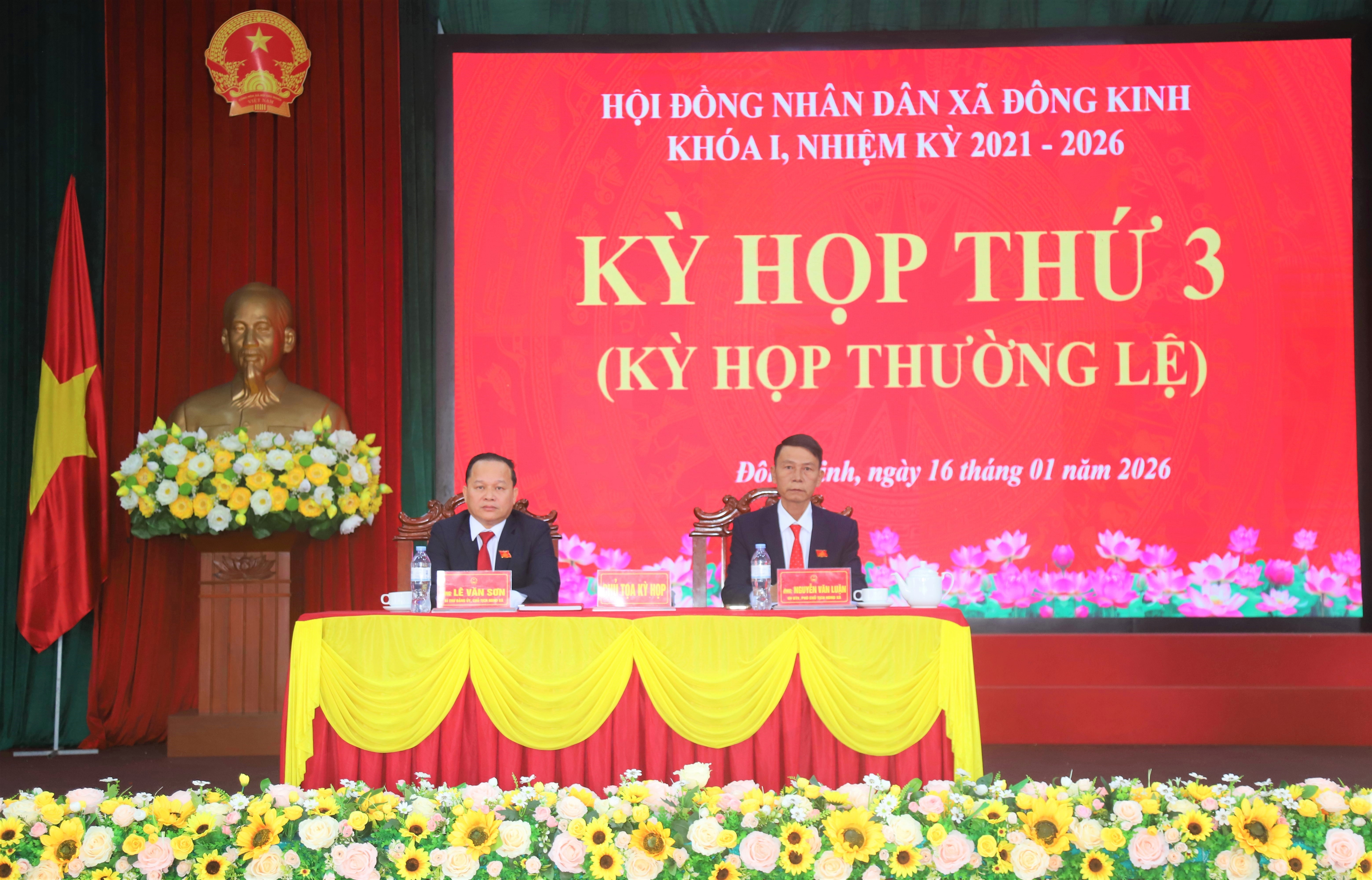 Kỳ họp thứ 3 - HĐND xã Đông Kinh thành công, thông qua 04 Nghị quyết quan trọng 